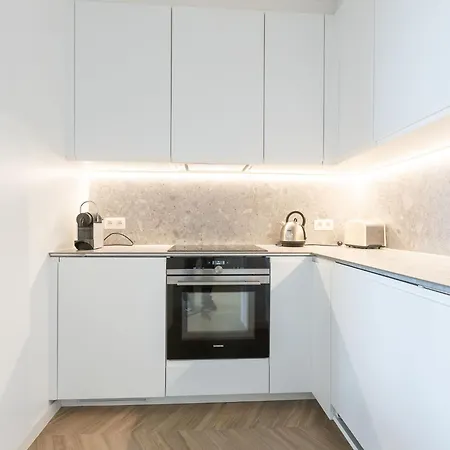 Bright With Direct Sea View *