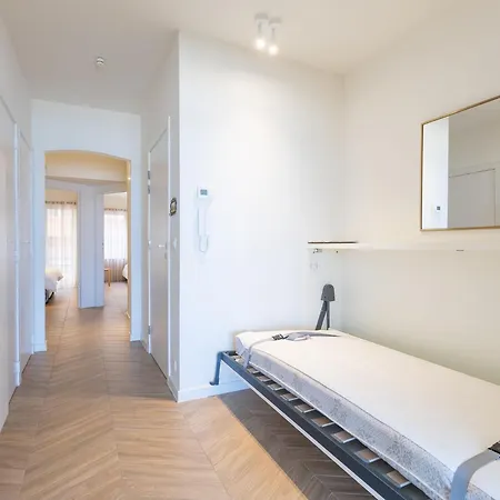 With Magnificent Sea-view Apartment *