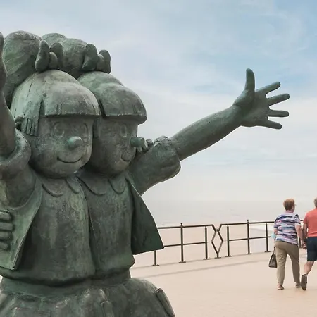 Bright With Direct Sea View *